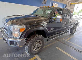 2015 Ford Super Duty F-250 Lariat Crew Cab Medium Bed