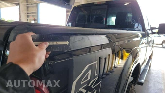 2015 Ford Super Duty F-250 Lariat Crew Cab Medium Bed - miniatura 35
