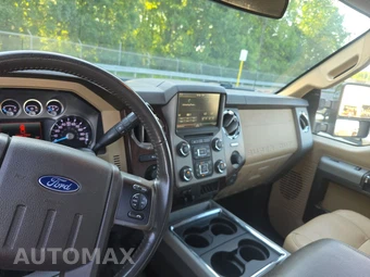 2015 Ford Super Duty F-250 Lariat Crew Cab Medium Bed - miniatura 11