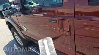 2015 Ford Super Duty F-250 Lariat Crew Cab Medium Bed - miniatura 42