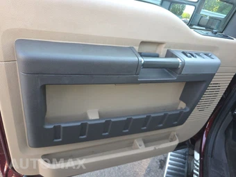 2015 Ford Super Duty F-250 Lariat Crew Cab Medium Bed - miniatura 9