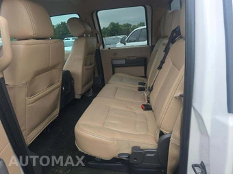 2015 Ford Super Duty F-250 Lariat Crew Cab Medium Bed - miniatura 13