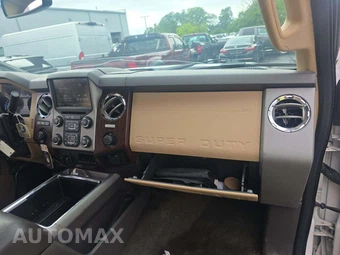 2015 Ford Super Duty F-250 Lariat Crew Cab Medium Bed - miniatura 19