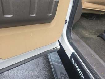 2015 Ford Super Duty F-250 Lariat Crew Cab Medium Bed - miniatura 28