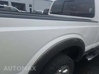 2015 Ford Super Duty F-250 Lariat Crew Cab Medium Bed - miniatura 36