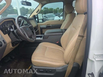 2015 Ford Super Duty F-250 Lariat Crew Cab Medium Bed - miniatura 6