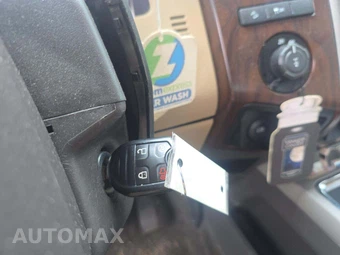 2015 Ford Super Duty F-250 Lariat Crew Cab Medium Bed - miniatura 8