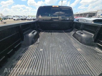 2015 Ford Super Duty F-250 Lariat Crew Cab Medium Bed - miniatura 16