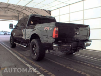 2015 Ford Super Duty F-250 Lariat Crew Cab Medium Bed - miniatura 6