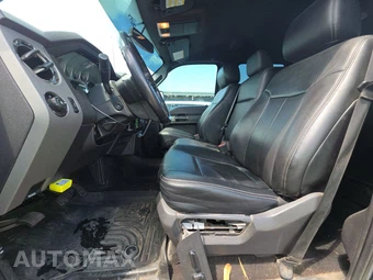 2015 Ford Super Duty F-250 Lariat Crew Cab Medium Bed - miniatura 7