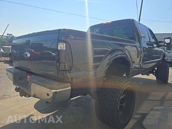 2015 Ford Super Duty F-250 Lariat Crew Cab Medium Bed - miniatura 3