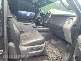 2015 Ford Super Duty F-250 Lariat Crew Cab Medium Bed - miniatura 8