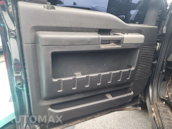 2015 Ford Super Duty F-250 Lariat Crew Cab Medium Bed - miniatura 9