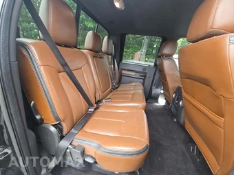 2015 Ford Super Duty F-250 Platinum Crew Cab Medium Bed - miniatura 16