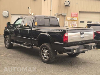 2015 Ford Super Duty F-250 Platinum Crew Cab Medium Bed - miniatura 2