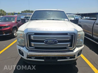 2015 Ford Super Duty F-250 Platinum Crew Cab Medium Bed - miniatura 2