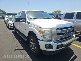 2015 Ford Super Duty F-250 Platinum Crew Cab Medium Bed - miniatura 3