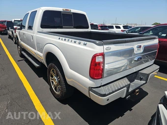 2015 Ford Super Duty F-250 Platinum Crew Cab Medium Bed - miniatura 6