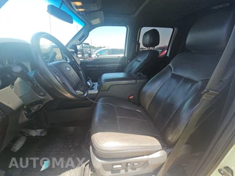 2015 Ford Super Duty F-250 Platinum Crew Cab Medium Bed - miniatura 7