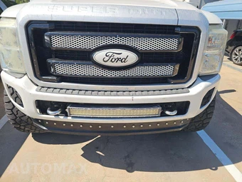 2015 Ford Super Duty F-250 Platinum Crew Cab Medium Bed - miniatura 31