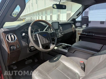 2015 Ford Super Duty F-250 Platinum Crew Cab Medium Bed - miniatura 10