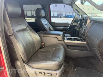 2015 Ford Super Duty F-250 Platinum Crew Cab Medium Bed - miniatura 12
