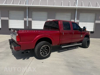 2015 Ford Super Duty F-250 Platinum Crew Cab Medium Bed - miniatura 3
