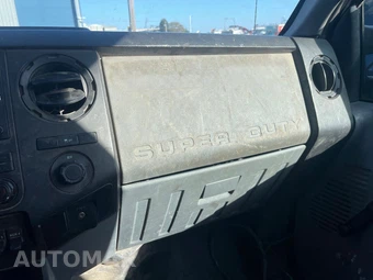 2015 Ford Super Duty F-250 XL Crew Cab Long Bed - miniatura 18