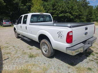2015 Ford Super Duty F-250 XL Crew Cab Long Bed - miniatura 2