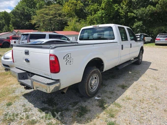 2015 Ford Super Duty F-250 XL Crew Cab Long Bed - miniatura 3