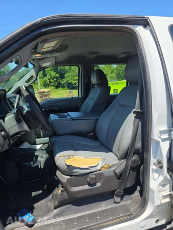 2015 Ford Super Duty F-250 XL Crew Cab Long Bed - miniatura 3