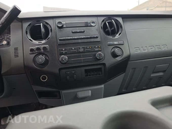 2015 Ford Super Duty F-250 XL Crew Cab Medium Bed - miniatura 10