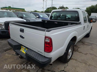 2015 Ford Super Duty F-250 XL Crew Cab Medium Bed - miniatura 3