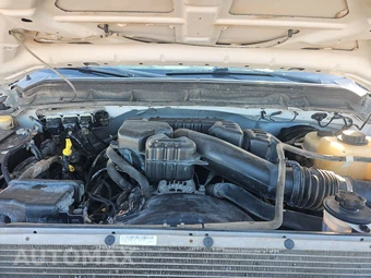 2015 Ford Super Duty F-250 XL Crew Cab Medium Bed - miniatura 16