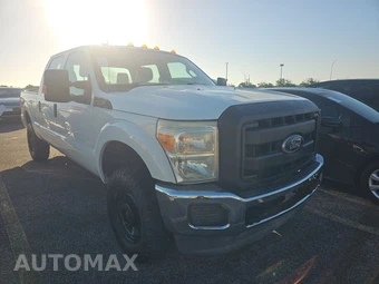 2015 Ford Super Duty F-250 XL Crew Cab Medium Bed - miniatura 3