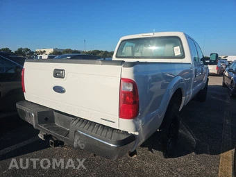 2015 Ford Super Duty F-250 XL Crew Cab Medium Bed - miniatura 4
