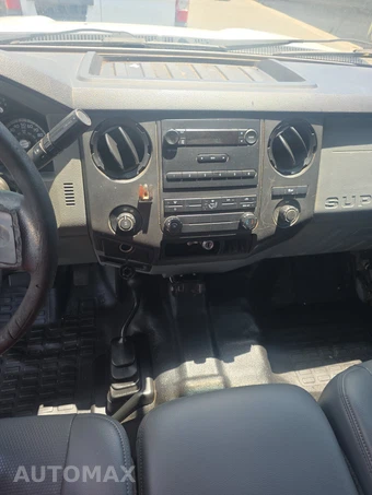 2015 Ford Super Duty F-250 XL Crew Cab Medium Bed - miniatura 11