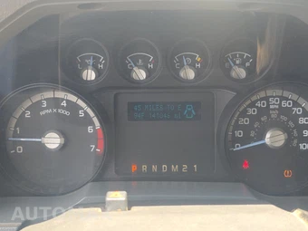 2015 Ford Super Duty F-250 XL Crew Cab Medium Bed - miniatura 12