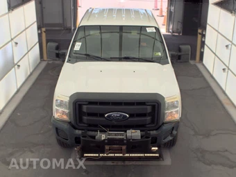 2015 Ford Super Duty F-250 XL Crew Cab Medium Bed - miniatura 2