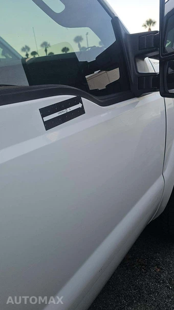 2015 Ford Super Duty F-250 XL Crew Cab Medium Bed - miniatura 29