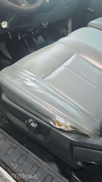 2015 Ford Super Duty F-250 XL Crew Cab Medium Bed - miniatura 32