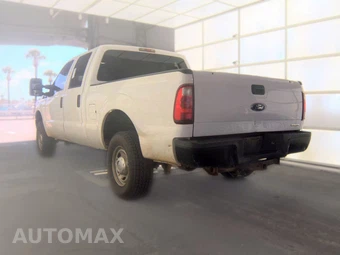 2015 Ford Super Duty F-250 XL Crew Cab Medium Bed - miniatura 6