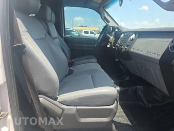 2015 Ford Super Duty F-250 XL Crew Cab Medium Bed - miniatura 8