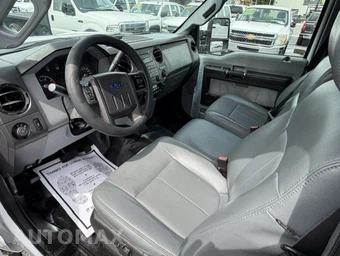 2015 Ford Super Duty F-250 XL Crew Cab Medium Bed - miniatura 10