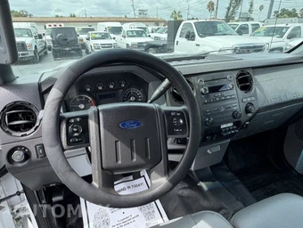 2015 Ford Super Duty F-250 XL Crew Cab Medium Bed - miniatura 11