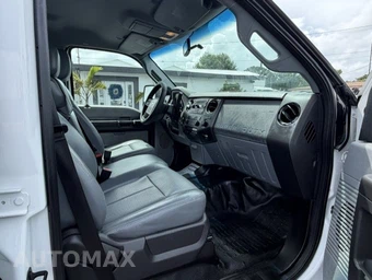 2015 Ford Super Duty F-250 XL Crew Cab Medium Bed - miniatura 15