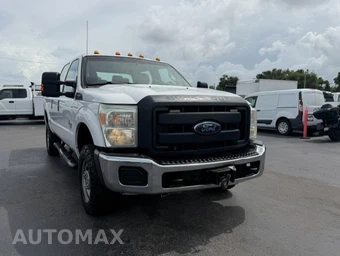 2015 Ford Super Duty F-250 XL Crew Cab Medium Bed - miniatura 3