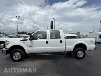 2015 Ford Super Duty F-250 XL Crew Cab Medium Bed - miniatura 8