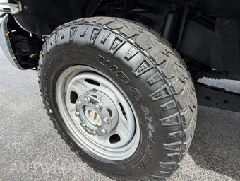 2015 Ford Super Duty F-250 XL Crew Cab Medium Bed - miniatura 9