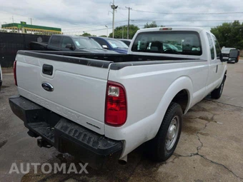 2015 Ford Super Duty F-250 XL Extended Cab Long Bed w/Rear Doors - miniatura 3